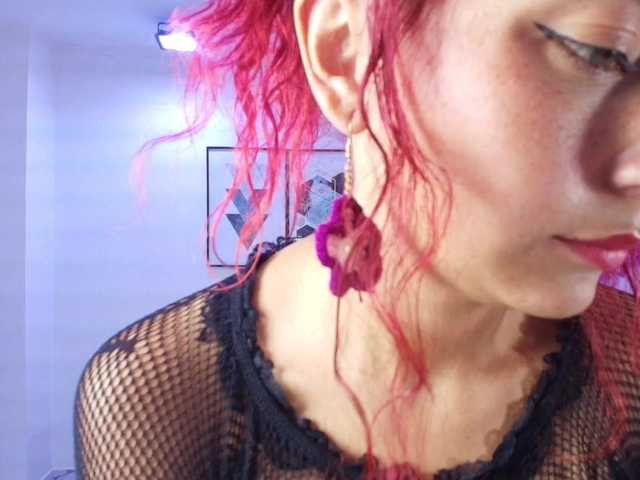 Lila-monroe live cam on BongaCams