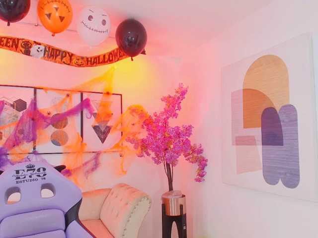 Lila-monroe live cam on BongaCams