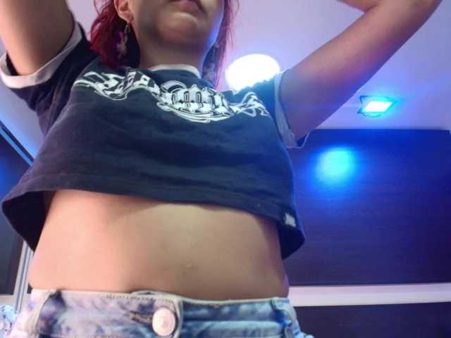Lila-monroe live cam preview