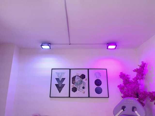 Lila-monroe live cam on BongaCams
