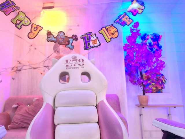 Lila-monroe live cam on BongaCams