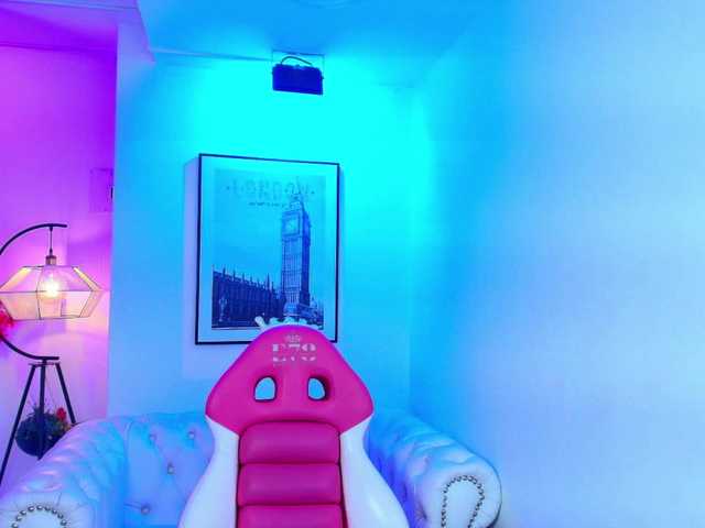 Lila-monroe live cam on BongaCams