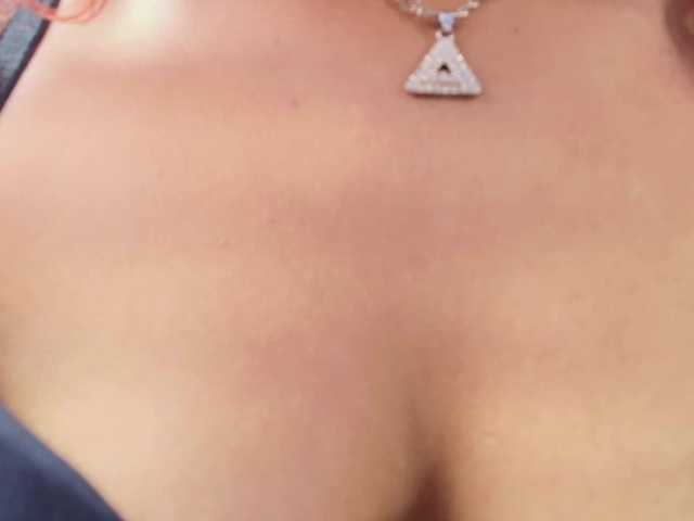 Lila-monroe live webcam show