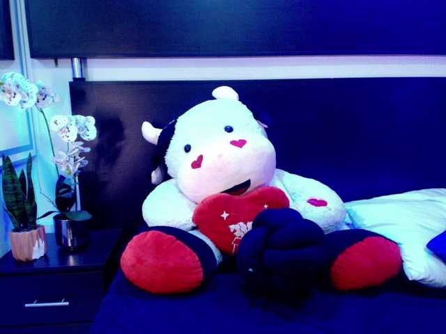Lila-monroe live cam on BongaCams