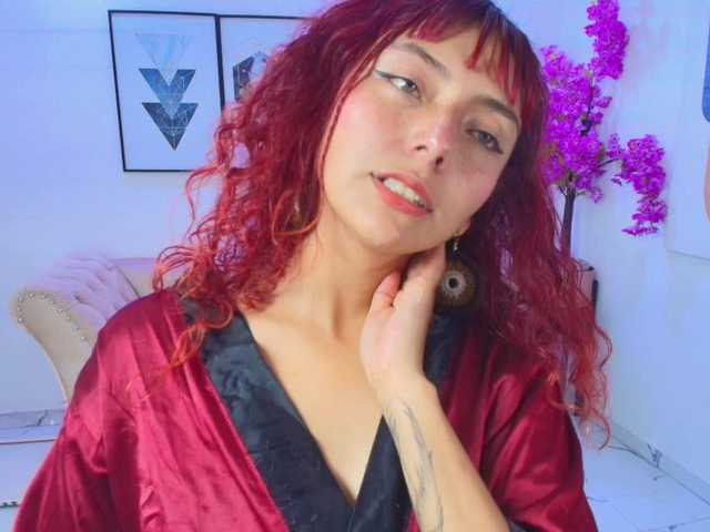 Lila-monroe live webcam show