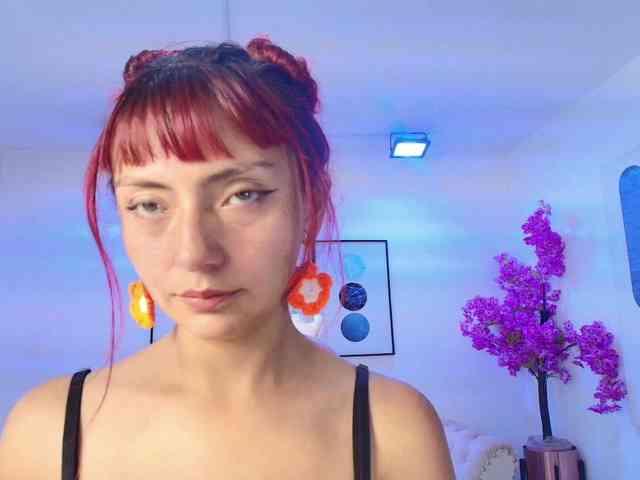 Lila-monroe webcam