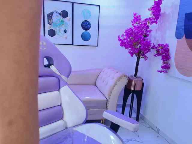 Lila-monroe webcam