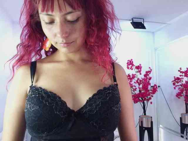 Lila-monroe webcam