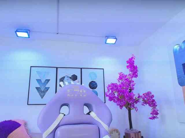Lila-monroe webcam