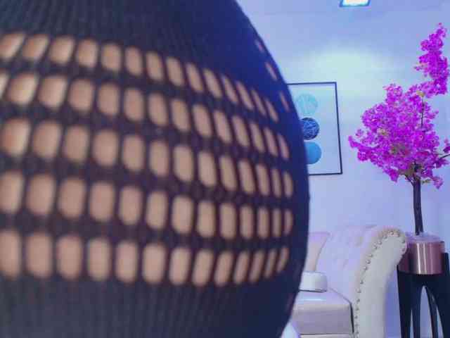 Lila-monroe webcam
