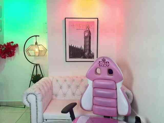 Lila-monroe webcam