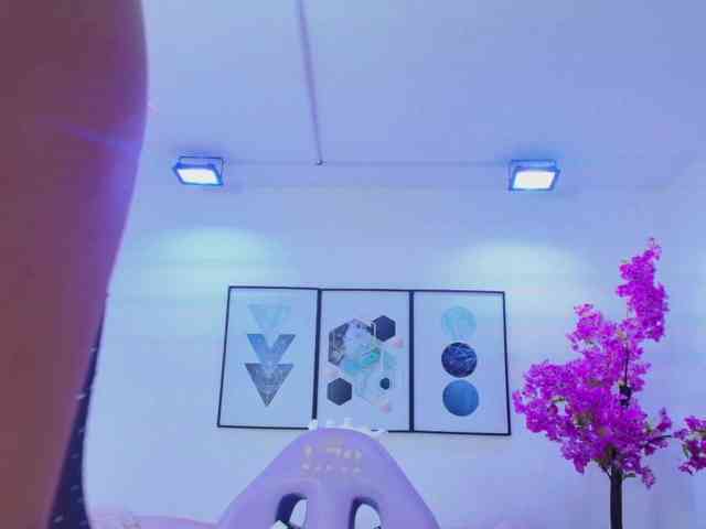 Lila-monroe webcam