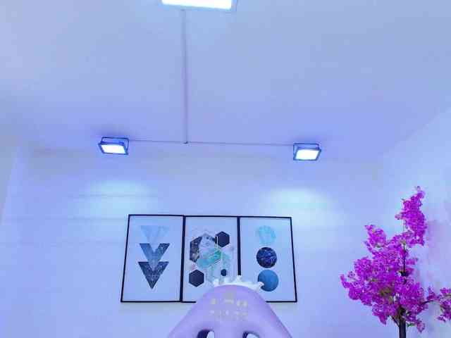 Lila-monroe webcam