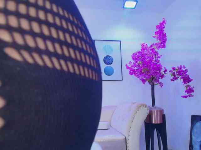 Lila-monroe webcam