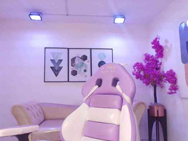 Lila-monroe webcam