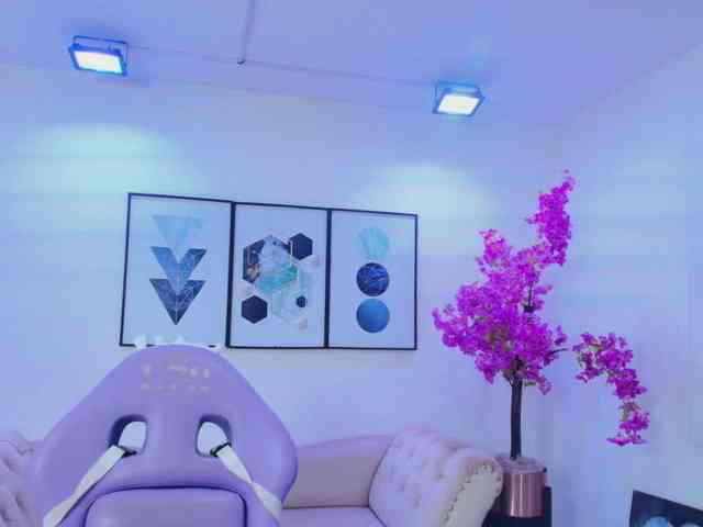 Lila-monroe webcam