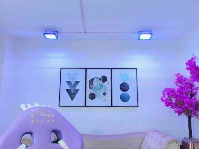 Lila-monroe webcam