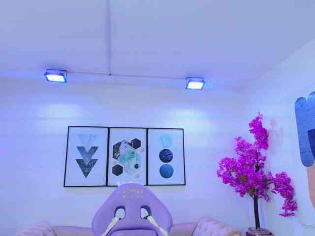 Lila-monroe webcam