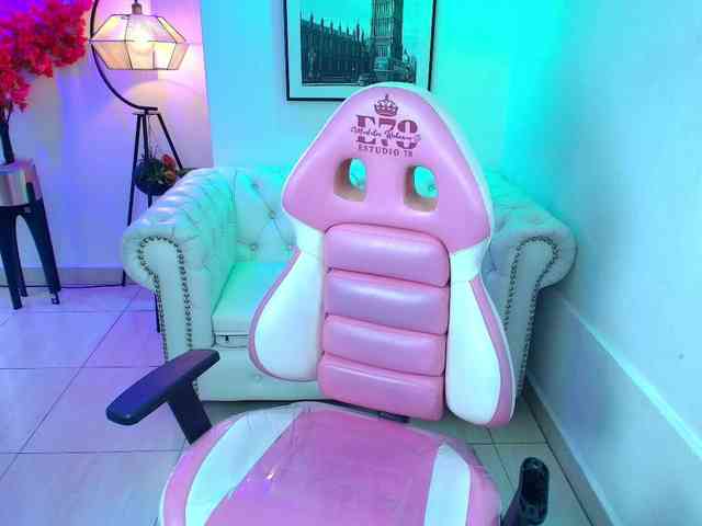 Lila-monroe webcam