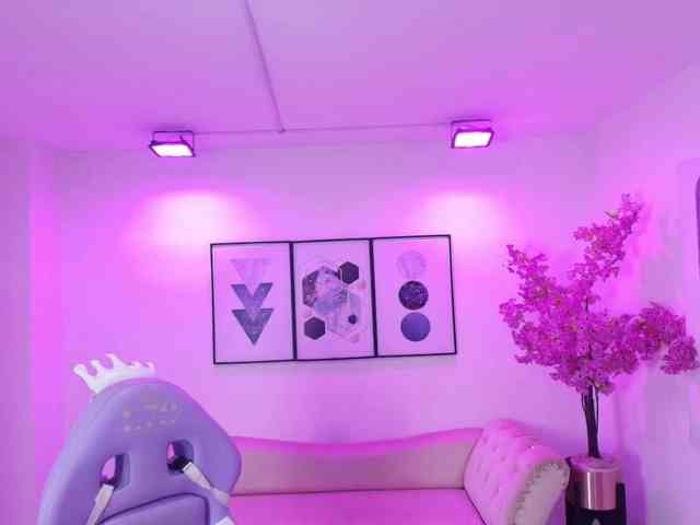 Lila-monroe webcam