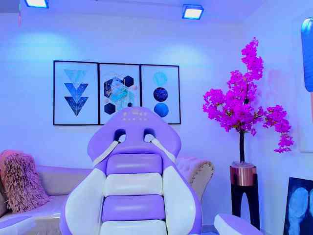 Lila-monroe webcam