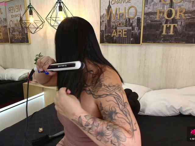 Scarlett-noir webcam