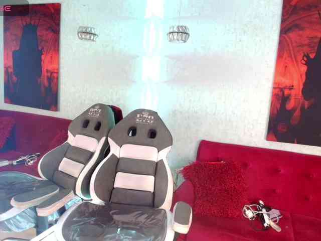 Scarlett-noir webcam