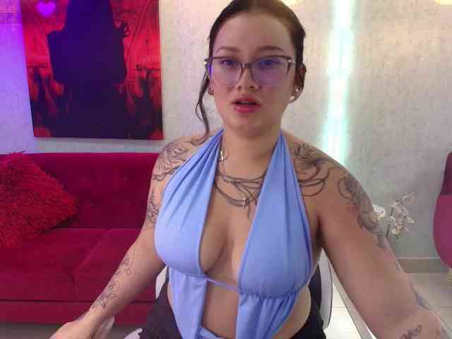 Scarlett-noir webcam