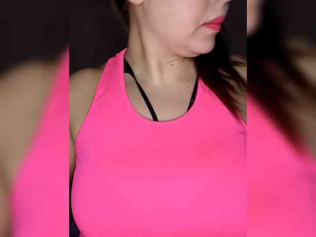 Miamorcurvy webcam