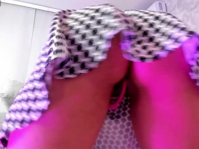 Liria-sweetie's BongaCams show and profile