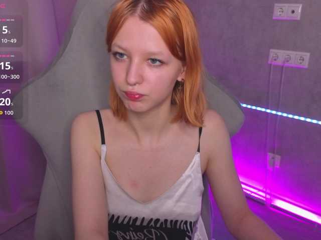 Emma-Dusk live cam on BongaCams