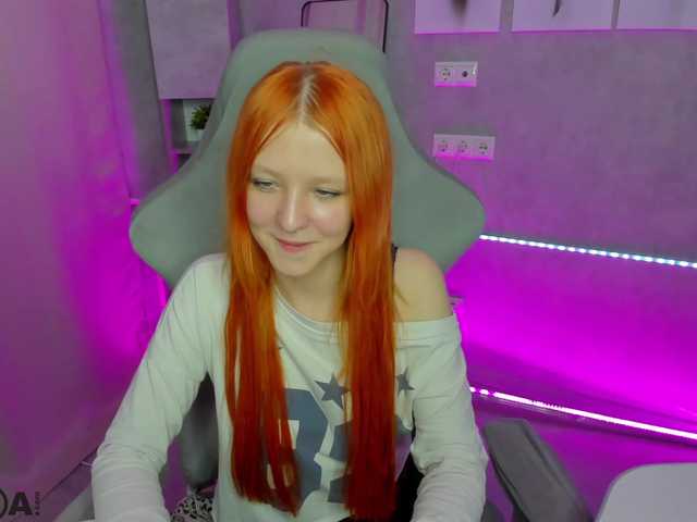 Emma-Dusk's BongaCams show and profile