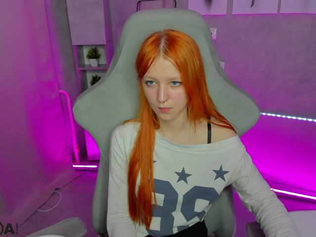 Emma-Dusk's BongaCams show and profile