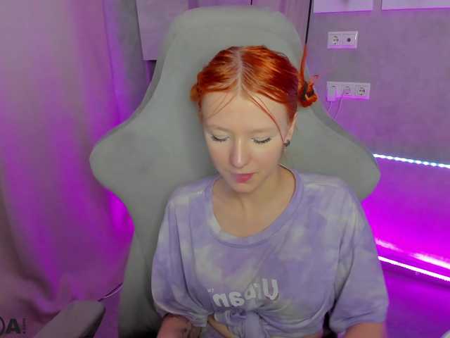 Emma-Dusk's BongaCams show and profile