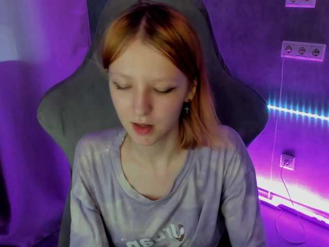 Emma-Dusk live cam on BongaCams