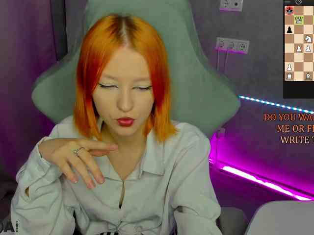 Emma-Dusk webcam