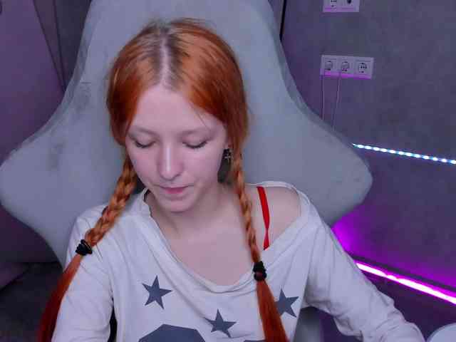 Emma-Dusk webcam