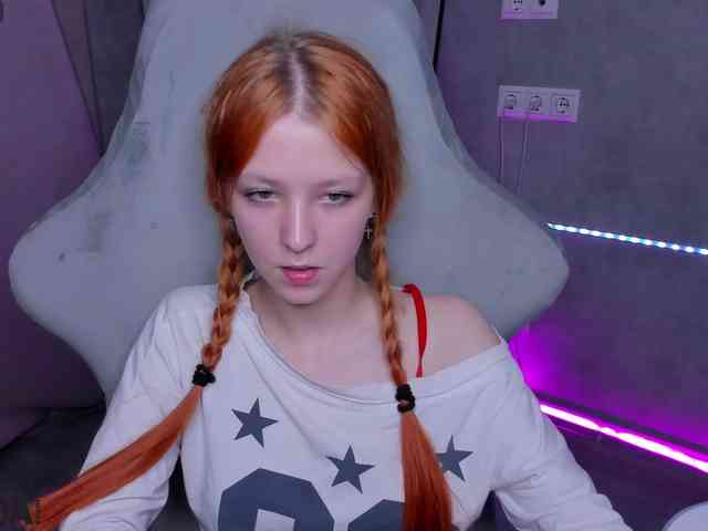Emma-Dusk webcam