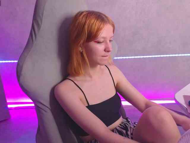 Emma-Dusk webcam