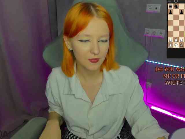 Emma-Dusk webcam