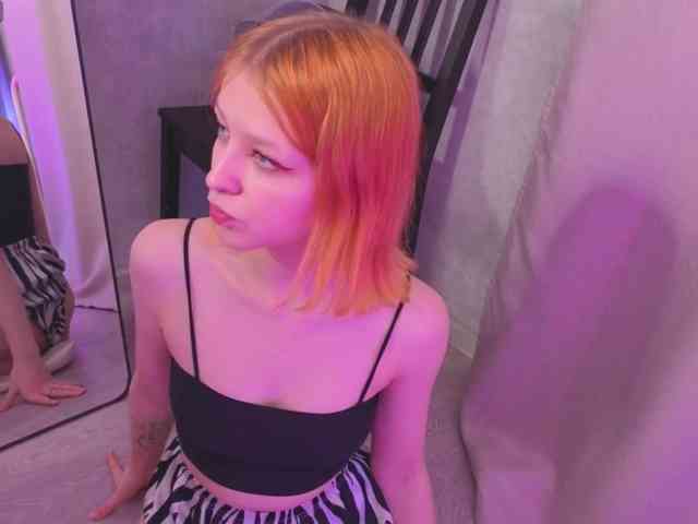Emma-Dusk webcam