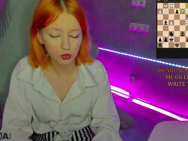 Emma-Dusk Live Webcam on BongaCams