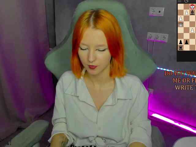 Emma-Dusk Live Webcam on BongaCams