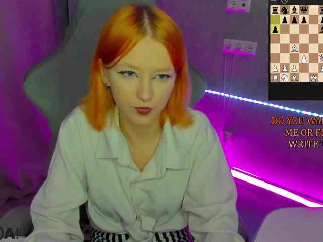Emma-Dusk webcam