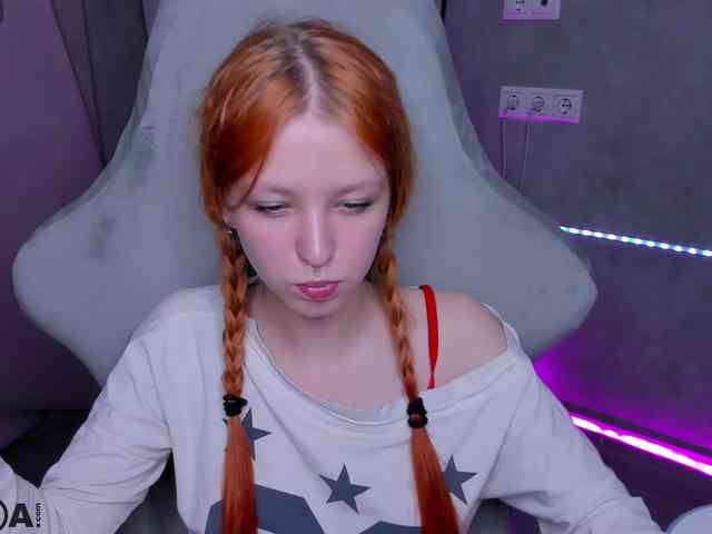 Emma-Dusk webcam