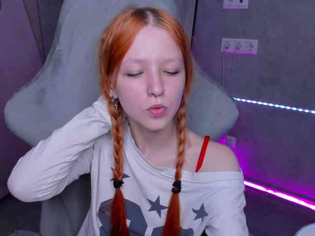 Emma-Dusk webcam