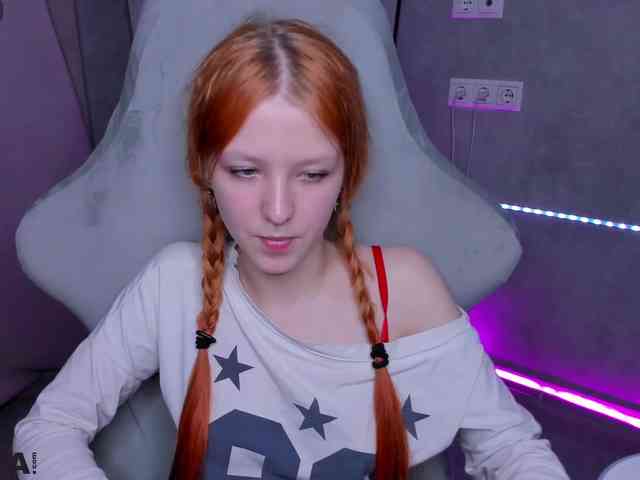 Emma-Dusk webcam