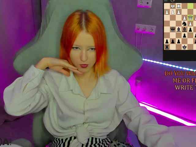 Emma-Dusk webcam
