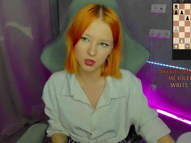 Emma-Dusk webcam