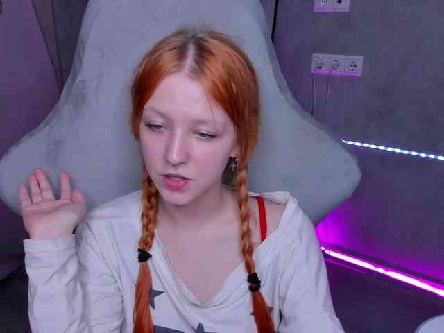 Emma-Dusk webcam